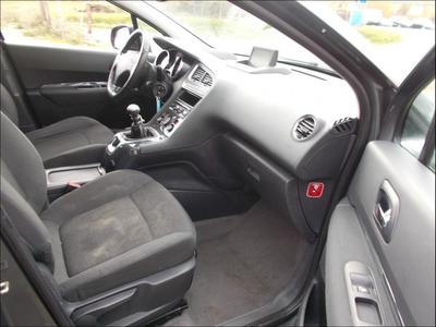 Peugeot 5008 2.0 B-Hdi 150 Cv Allure 5 Pl