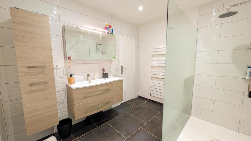 Pavillon - 157 m² - 6 pièces