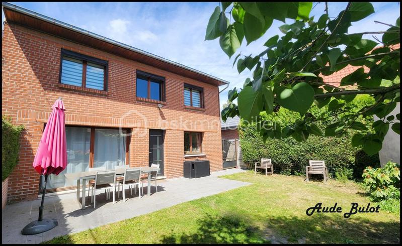 Maison - 122 m² - 122 pièces