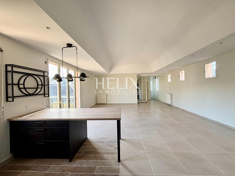 Appartement - 123 m² - 5 pièces