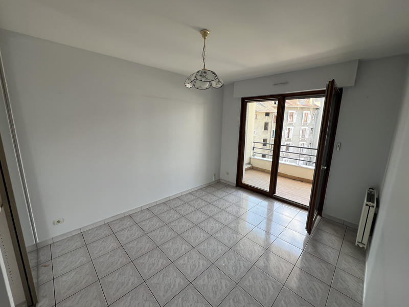 Appartement - 85 m² - 4 pièces