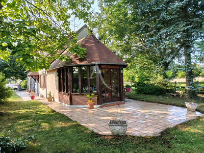 Maison - 170 m² - 8 pièces