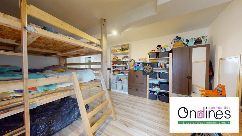 Appartement - 81 m² - 4 pièces