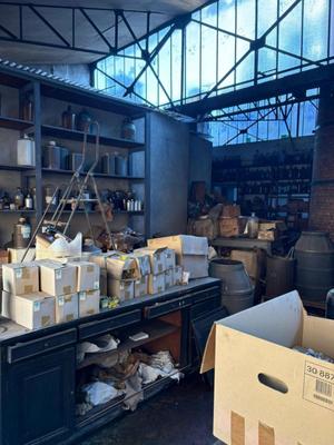 Entrepôt - 28 pièces