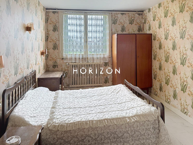 Maison ancienne - 240 m² - 10 pièces