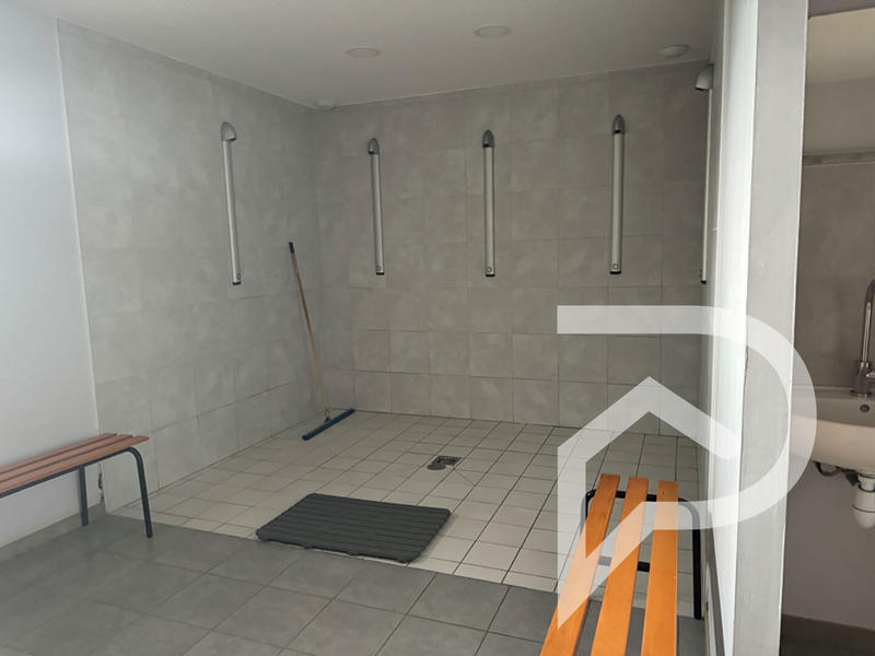 Local commercial - 570 m²