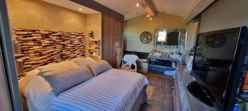 Appartement - 167 m² - 6 pièces