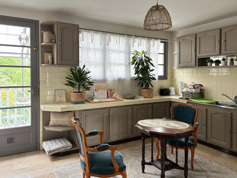 Maison traditionnelle - 236 m² - 8 pièces