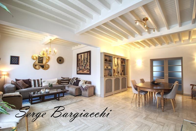 Maison - 336 m² - 12 pièces