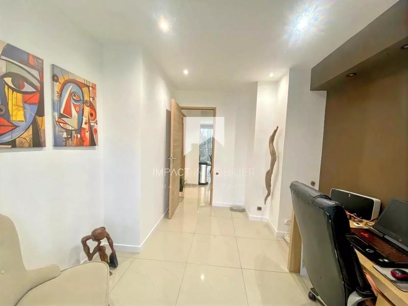 Appartement - 75 m² - 4 pièces