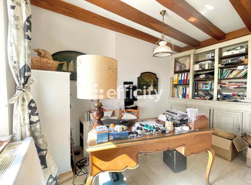 Maison - 400 m² - 10 pièces