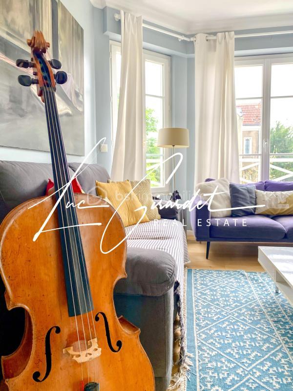 Maison traditionnelle - 170 m² - 6 pièces