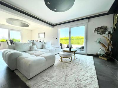 Maison - 147 m² - 5 pièces