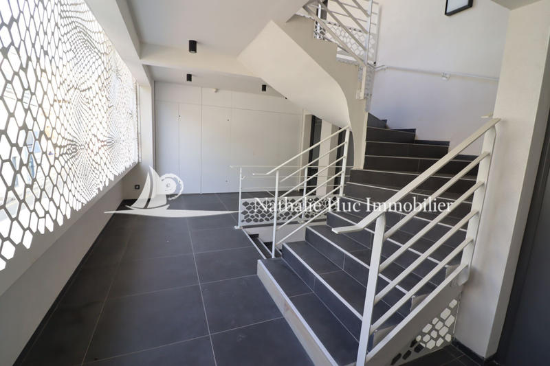 Appartement - 84 m² - 2 pièces