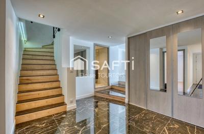 Maison - 184 m² - 6 pièces