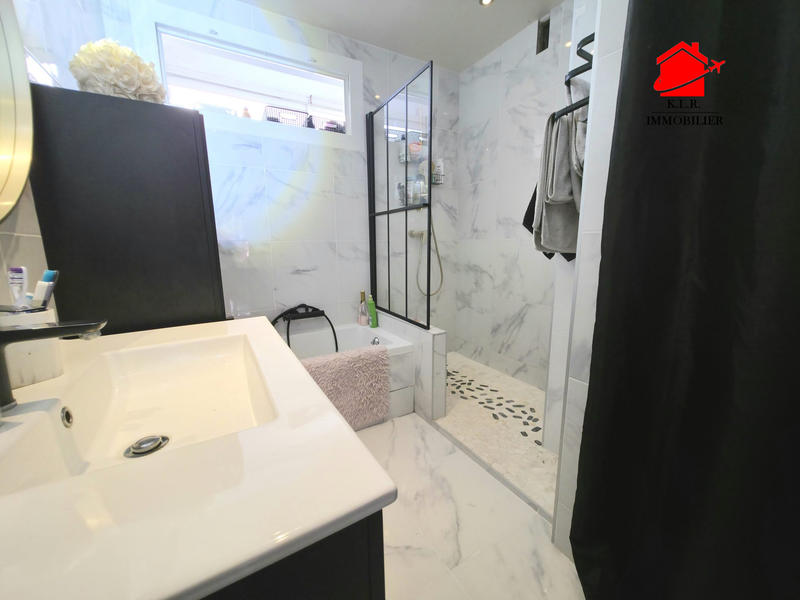 Appartement - 83 m² - 4 pièces