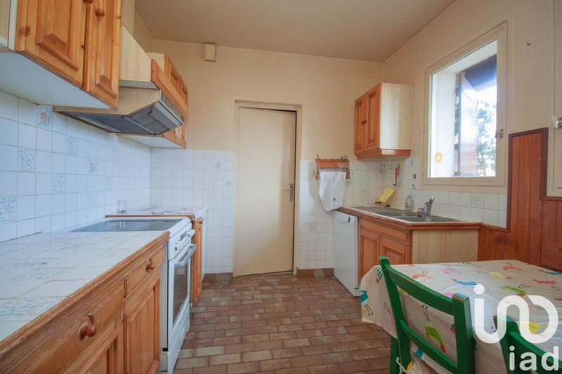 Maison - 230 m² - 7 pièces