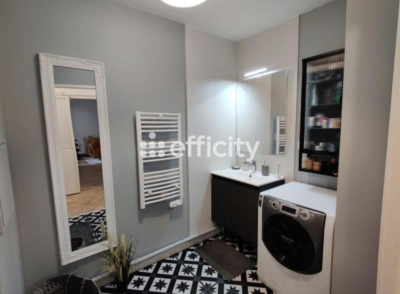 Appartement - 92 m² - 5 pièces