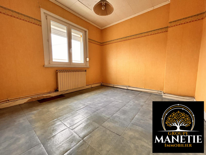 Maison - 80 m² - 8 pièces