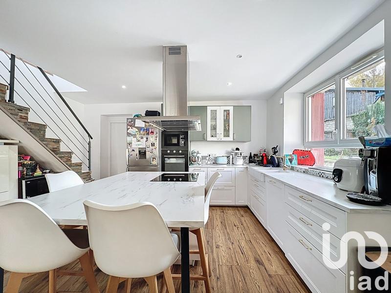 Maison - 92 m² - 5 pièces