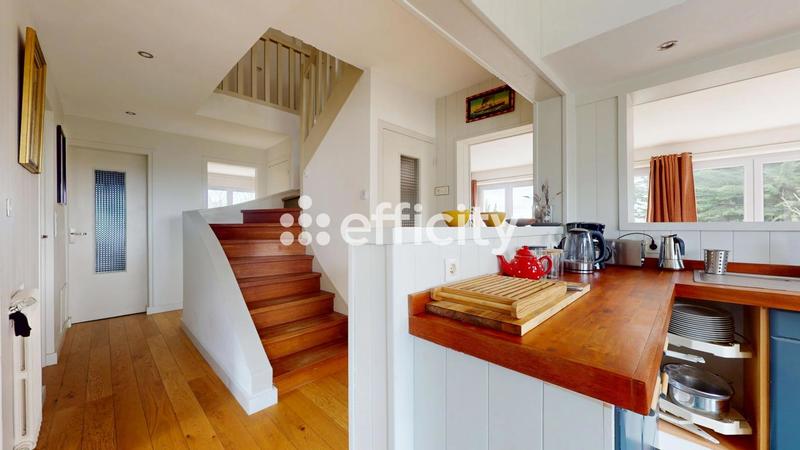 Maison - 174 m² - 6 pièces