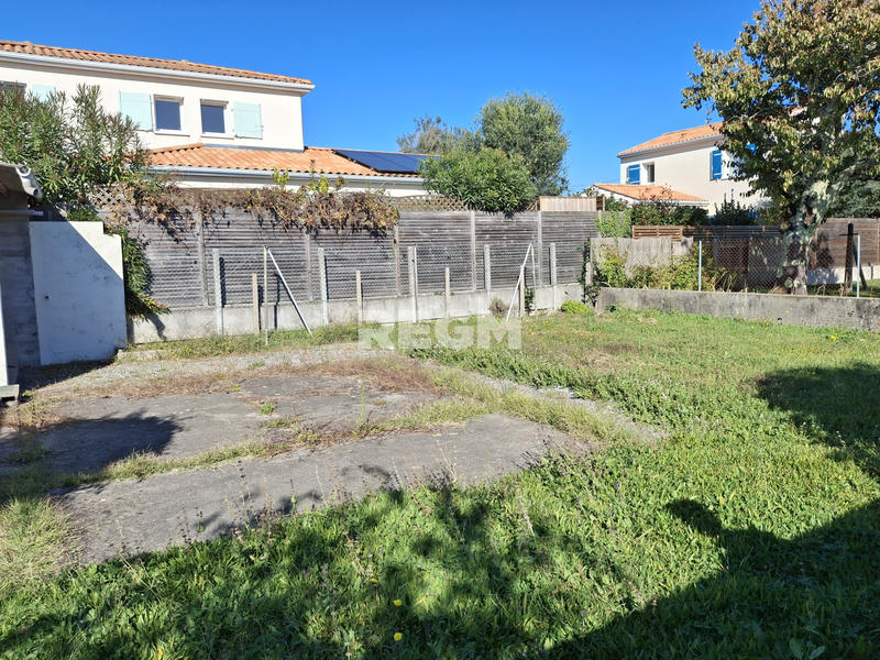 Maison - 180 m² - 8 pièces