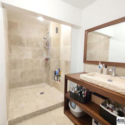 Appartement - 100 m² - 5 pièces