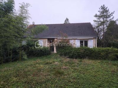 Maison traditionnelle - 98 m² - 4 pièces