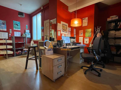 Bureau - 93 m² - 5 pièces