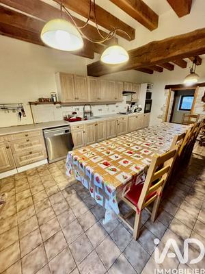 Maison de campagne - 190 m² - 9 pièces