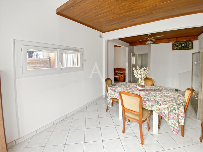 Maison - 106 m² - 6 pièces