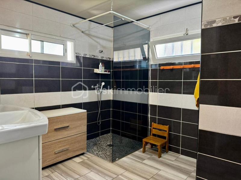 Maison traditionnelle - 130 m² - 6 pièces