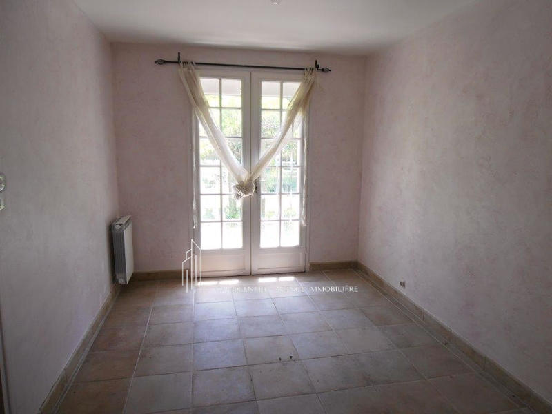 Villa - 220 m² - 9 pièces