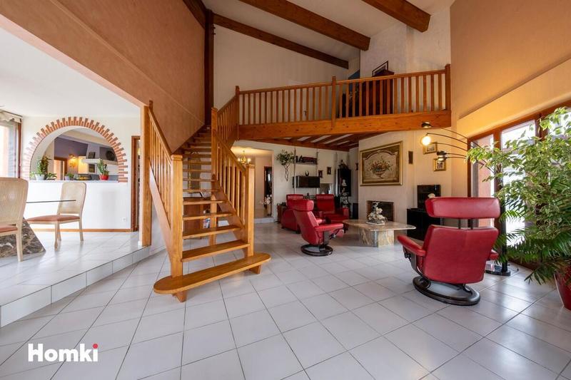 Maison d'architecte - 234 m² - 9 pièces