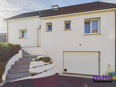 Maison - 108 m² - 6 pièces