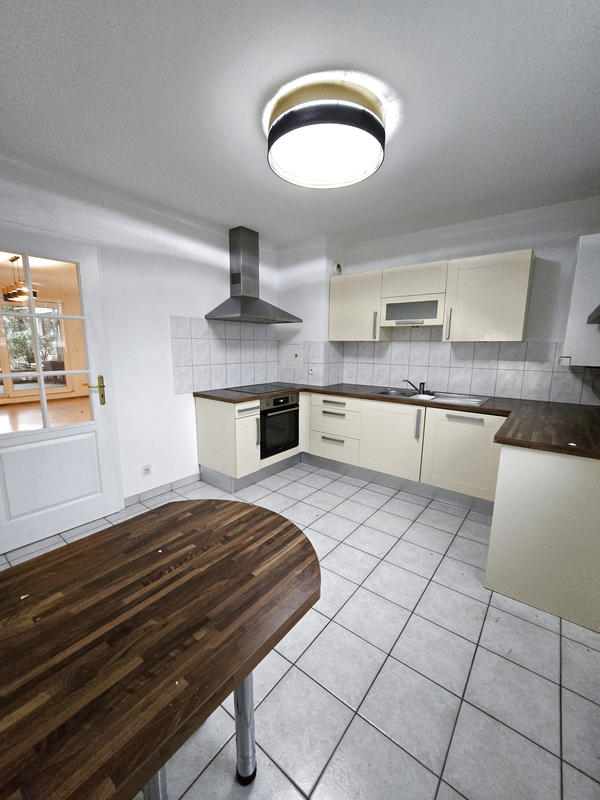 Appartement - 77 m² - 3 pièces