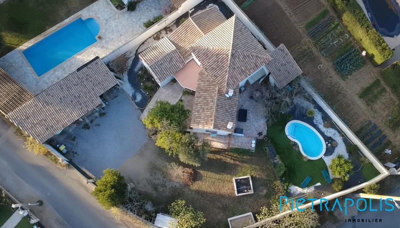 Villa - 144 m² - 6 pièces