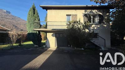 Maison - 144 m² - 7 pièces
