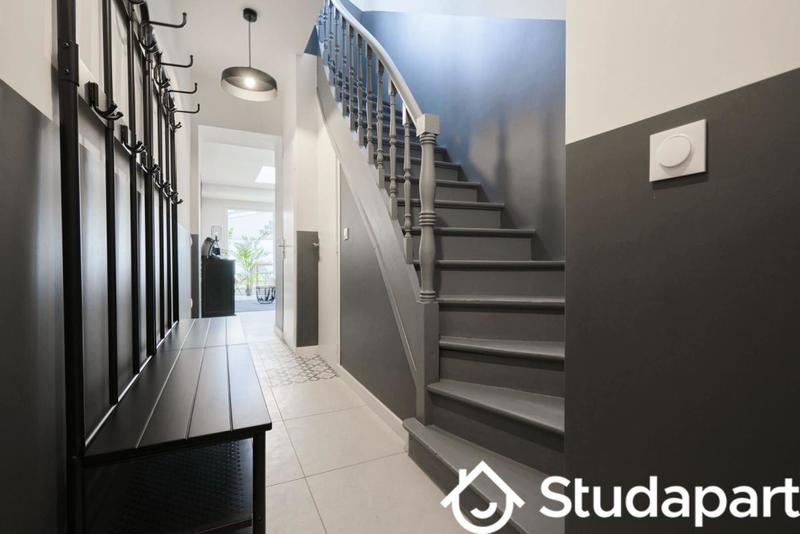 Chambre - 13 m² - 1 pièce