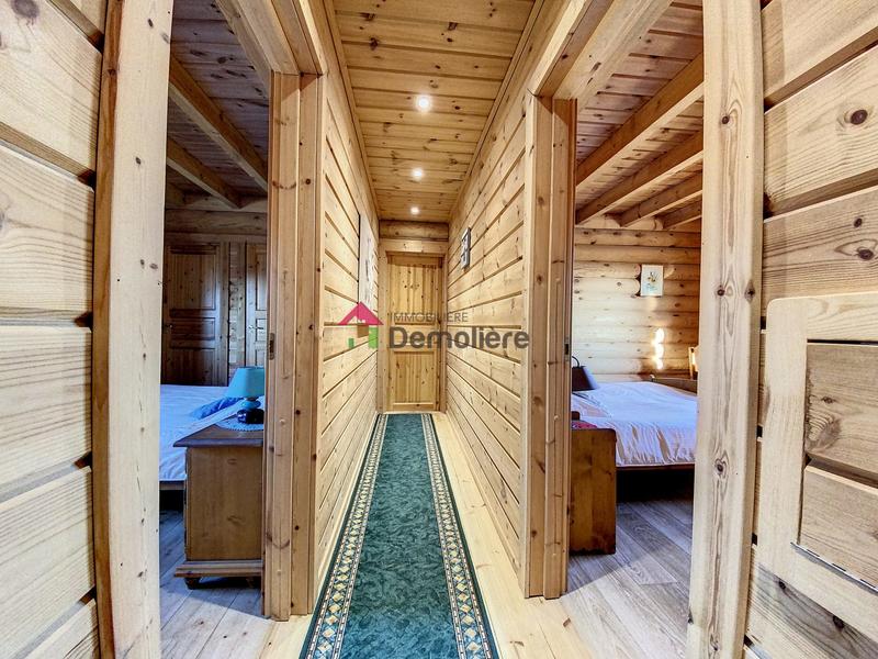 Châlet - 360 m² - 10 pièces