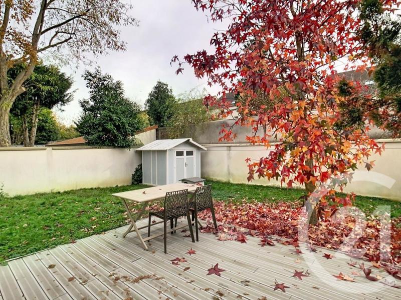 Maison - 96 m² - 5 pièces