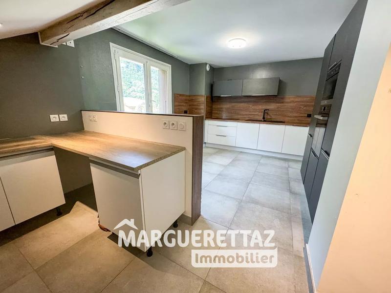 Appartement - 86 m² - 4 pièces