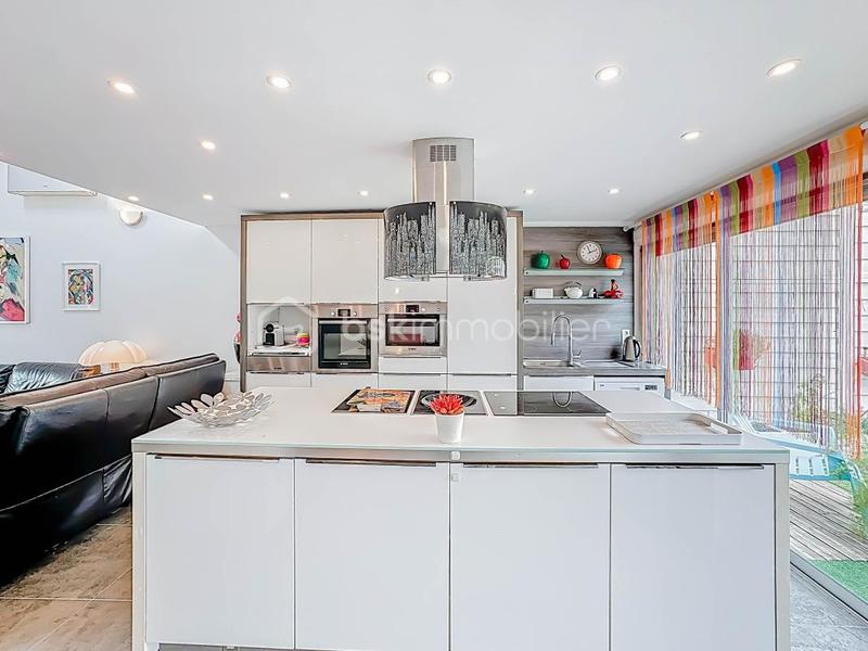 Villa - 162 m² - 6 pièces