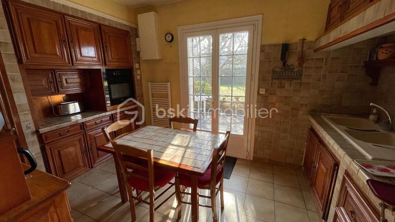 Propriété - 167 m² - 6 pièces