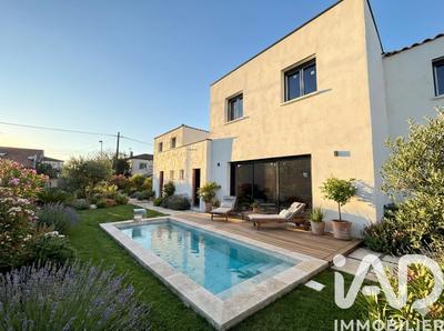 Maison - 94 m² - 4 pièces