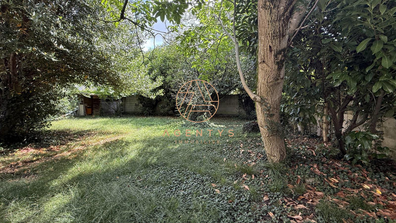 Maison traditionnelle - 103 m² - 6 pièces