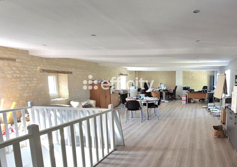 Maison - 537 m² - 17 pièces