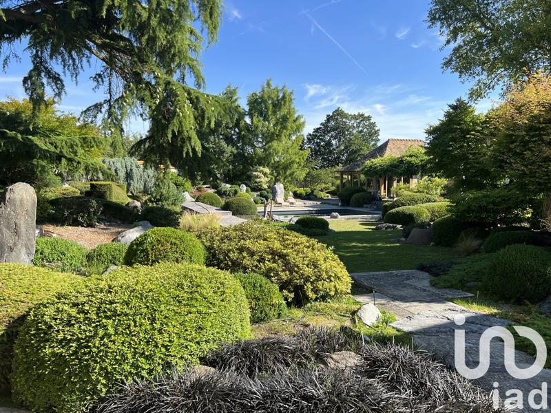 Maison - 670 m² - 20 pièces