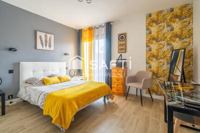 Maison - 110 m² - 4 pièces