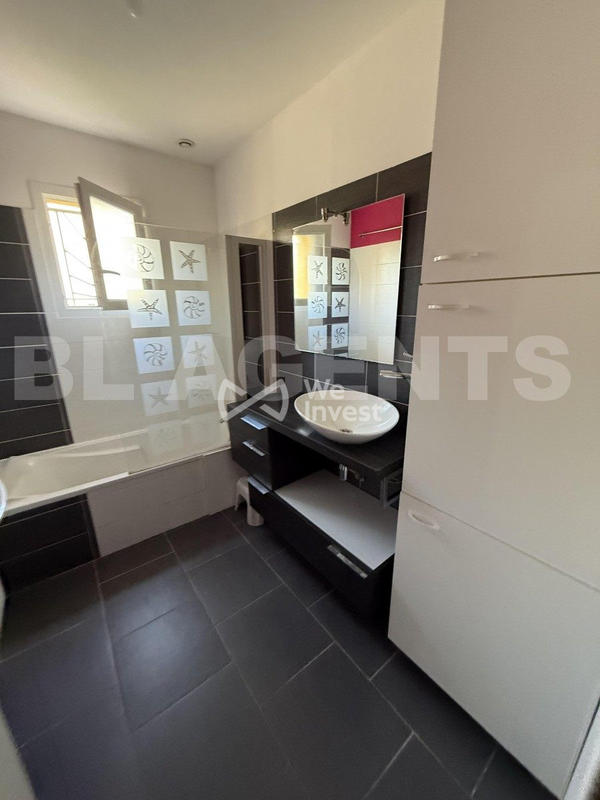 Maison - 101 m² - 6 pièces